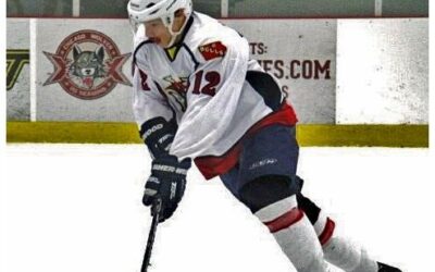 Marenis Commits to Aurora!