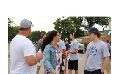 North Iowa Bulls Hockey: At Your Service