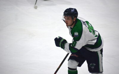 Bulls Break Free Early In 7-1 Win Over New Ulm